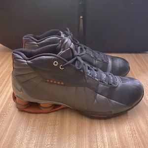 Nike Shox BB4 original release 2001 blk/cha/red size 10